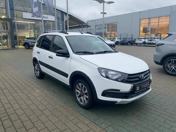 Lada (ВАЗ) Granta I Рестайлинг с пробегом 2022 года, цена 830 000 рублей, 36295 км, универсал, Автокод Объявления