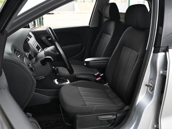 Volkswagen Polo V Рестайлинг с пробегом 2016 года, цена 1 249 000 рублей, 78091 км, седан, Автокод Объявления