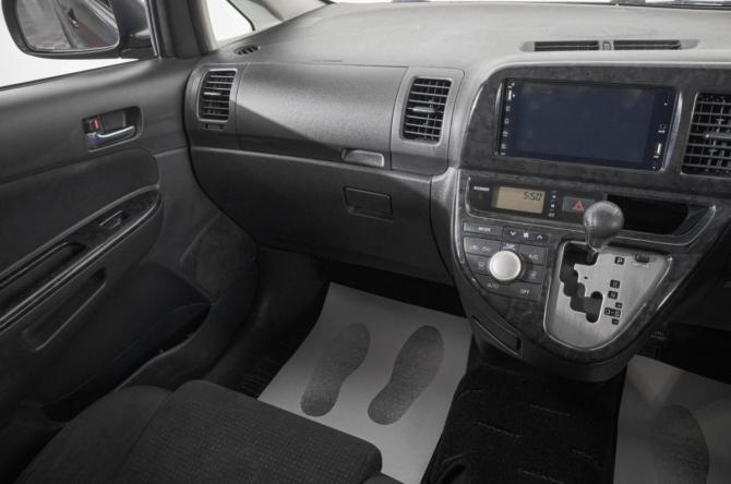 Toyota Wish I Рестайлинг с пробегом 2008 года, цена 899 000 рублей, 160000 км, компактвэн, Автокод Объявления
