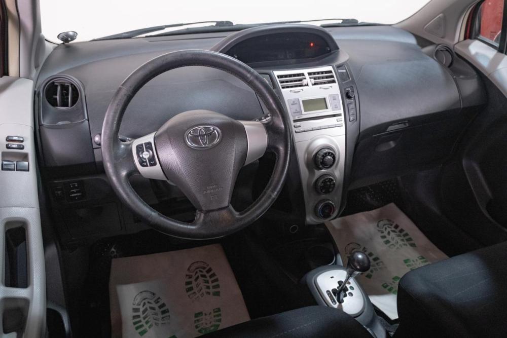Toyota Yaris II Томск  - изображение 9