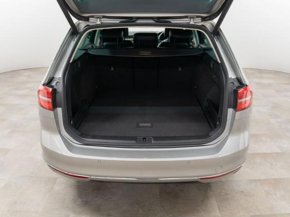 Volkswagen Passat B8 с пробегом 2016 года, цена 1 670 000 рублей, 149320 км, универсал, Автокод Объявления