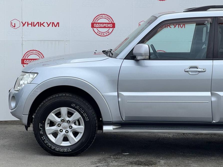 Mitsubishi Pajero IV Рестайлинг 1 Екатеринбург  - изображение 12