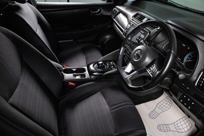 Nissan Leaf II (ZE1) с пробегом 2018 года, цена 1 409 000 рублей, 74800 км, хэтчбек, Автокод Объявления