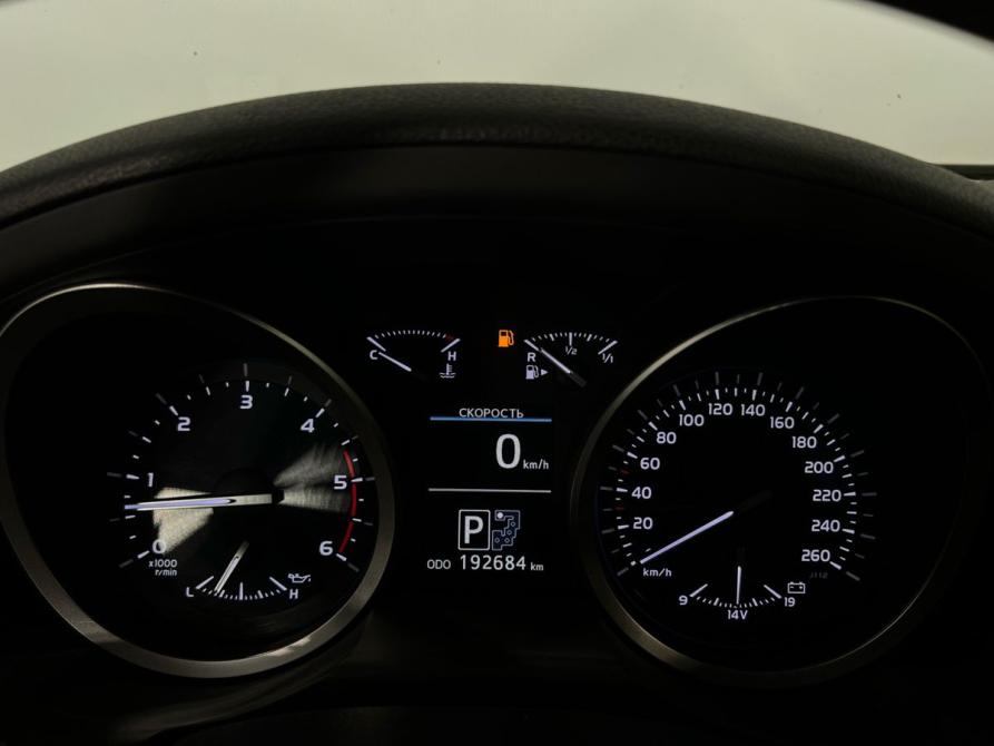 Toyota Land Cruiser 200 Series Рестайлинг 1 Архангельск  - изображение 18