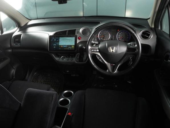 Honda Stream II с пробегом 2009 года, цена 1 398 000 рублей, 130889 км, компактвэн, Автокод Объявления