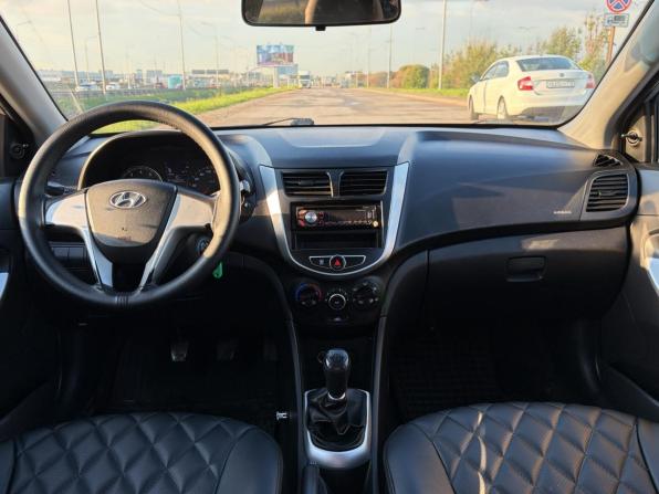 Hyundai Solaris I с пробегом 2014 года, цена 700 000 рублей, 146000 км, седан, Автокод Объявления