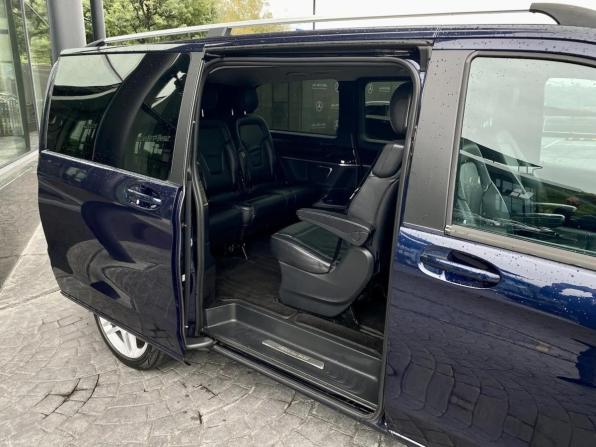 Mercedes-Benz V-Класс III (W447) с пробегом 2018 года, цена 3 599 000 рублей, 267148 км, минивэн, Автокод Объявления