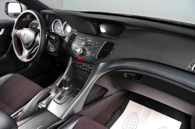 Honda Accord VIII Рестайлинг с пробегом 2011 года, цена 1 609 000 рублей, 237000 км, седан, Автокод Объявления