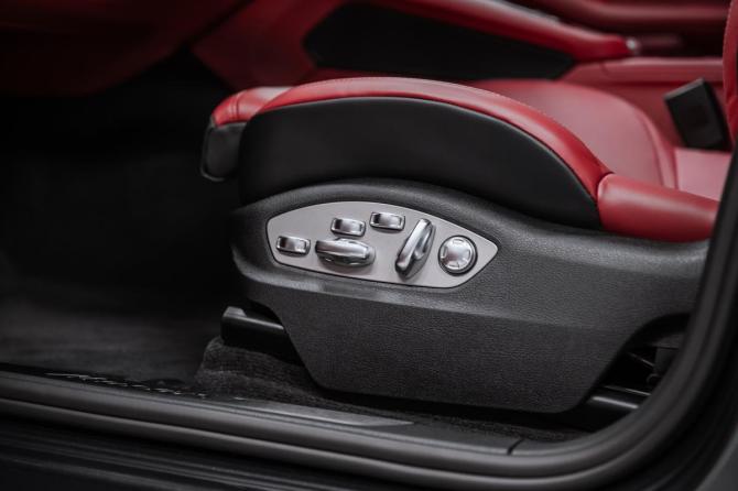 Новый Porsche Macan I Рестайлинг 2 2026 года, цена 12 800 000 рублей, внедорожник, Автокод Объявления