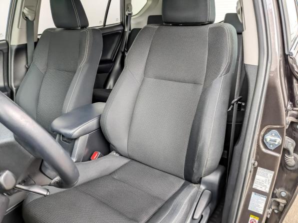 Toyota RAV4 IV (XA40) Рестайлинг с пробегом 2018 года, цена 2 160 000 рублей, 193978 км, внедорожник, Автокод Объявления