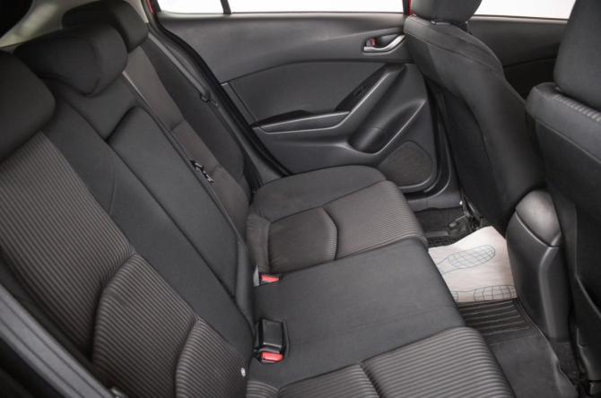 Mazda 3 III (BM) с пробегом 2014 года, цена 1 549 000 рублей, 138000 км, хэтчбек, Автокод Объявления