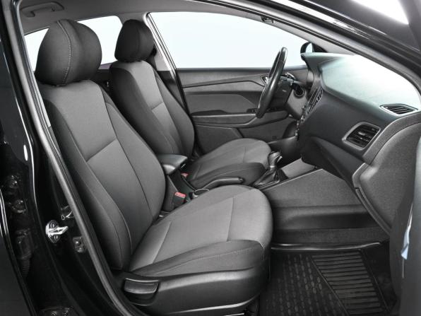 Hyundai Solaris II с пробегом 2018 года, цена 1 499 000 рублей, 127576 км, седан, Автокод Объявления