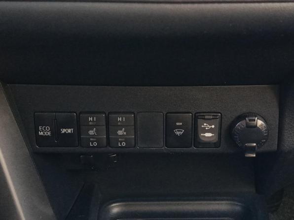 Toyota RAV4 IV (XA40) Рестайлинг с пробегом 2015 года, цена 2 117 000 рублей, 179585 км, внедорожник, Автокод Объявления