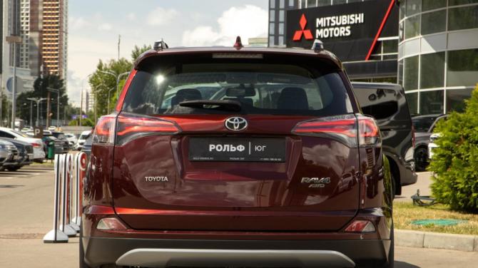 Toyota RAV4 IV (XA40) Рестайлинг с пробегом 2016 года, цена 1 978 000 рублей, 164307 км, внедорожник, Автокод Объявления