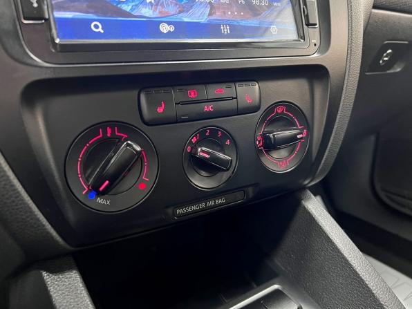 Volkswagen Jetta VI с пробегом 2013 года, цена 890 000 рублей, 217000 км, седан, Автокод Объявления