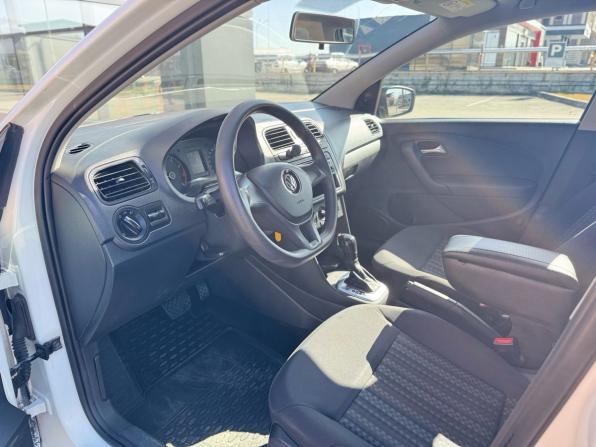 Volkswagen Polo V Рестайлинг с пробегом 2019 года, цена 950 000 рублей, 289245 км, седан, Автокод Объявления