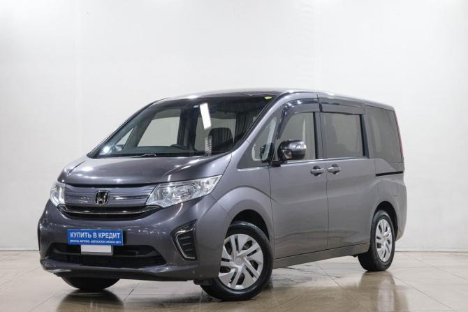 Honda Stepwgn V с пробегом 2017 года, цена 2 099 000 рублей, 110000 км, минивэн, Автокод Объявления