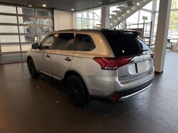Mitsubishi Outlander III Рестайлинг 2 с пробегом 2016 года, цена 1 769 000 рублей, 152714 км, внедорожник, Автокод Объявления