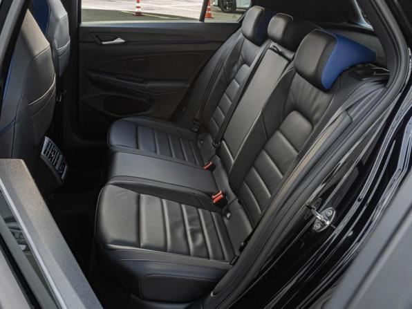 Volkswagen Golf R VIII с пробегом 2023 года, цена 6 200 000 рублей, 23644 км, хэтчбек, Автокод Объявления