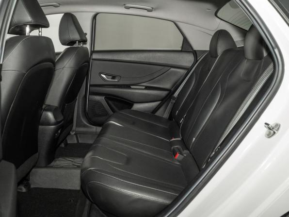 Hyundai Elantra VII (CN7) с пробегом 2021 года, цена 1 800 000 рублей, 46584 км, седан, Автокод Объявления