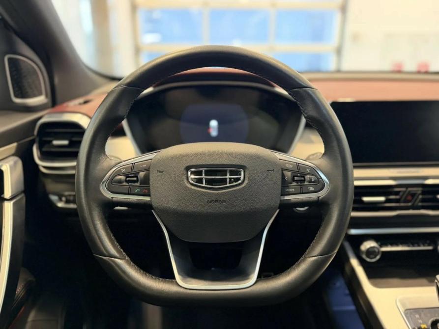 Geely Coolray I Подольск  - изображение 18