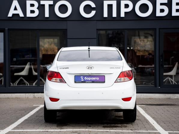 Hyundai Solaris I с пробегом 2012 года, цена 890 000 рублей, 251069 км, седан, Автокод Объявления