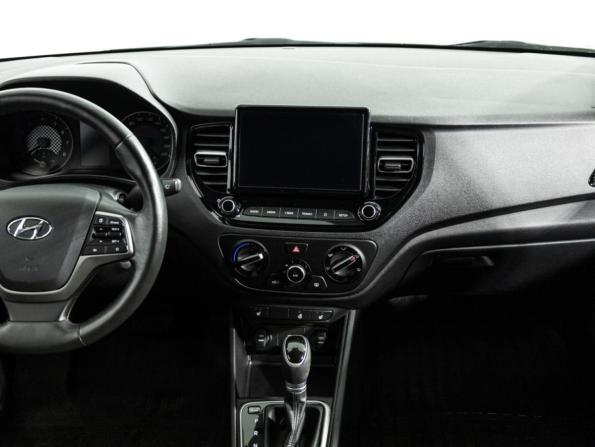 Hyundai Solaris II Рестайлинг с пробегом 2021 года, цена 1 599 000 рублей, 60246 км, седан, Автокод Объявления
