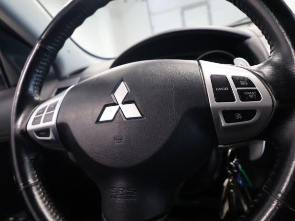 Mitsubishi Outlander II Рестайлинг с пробегом 2010 года, цена 989 000 рублей, 167449 км, внедорожник, Автокод Объявления
