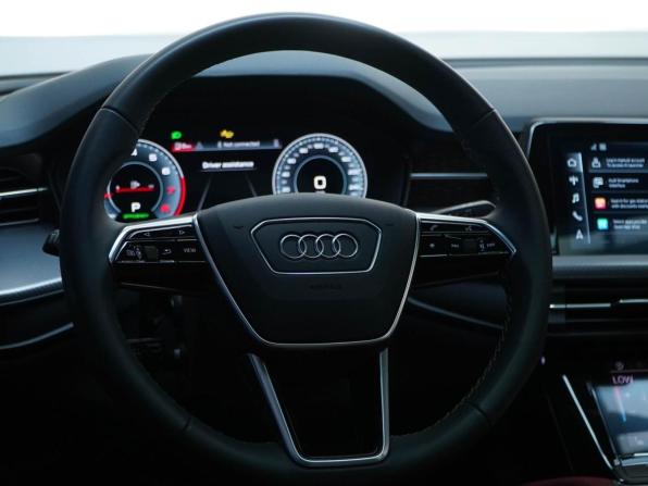 Audi Q6 с пробегом 2025 года, цена 7 200 444 рубля, 1327 км, внедорожник, Автокод Объявления