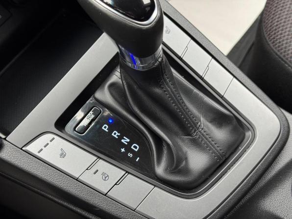 Hyundai Elantra VI (AD) Рестайлинг с пробегом 2019 года, цена 1 720 000 рублей, 95000 км, седан, Автокод Объявления