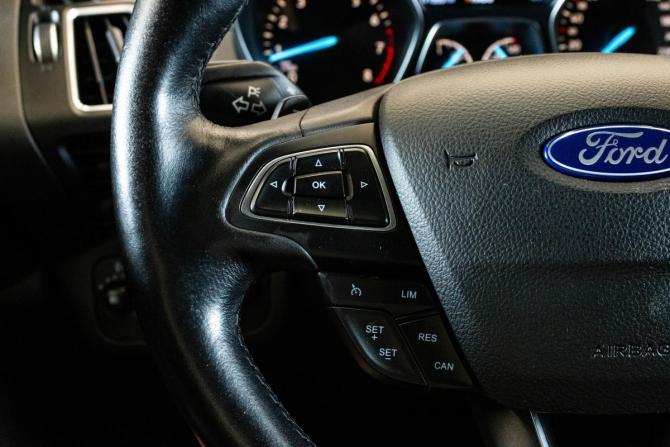 Ford Kuga II Рестайлинг с пробегом 2017 года, цена 1 449 000 рублей, 171555 км, внедорожник, Автокод Объявления