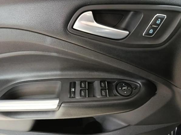 Ford Kuga II с пробегом 2014 года, цена 1 220 000 рублей, 124305 км, внедорожник, Автокод Объявления