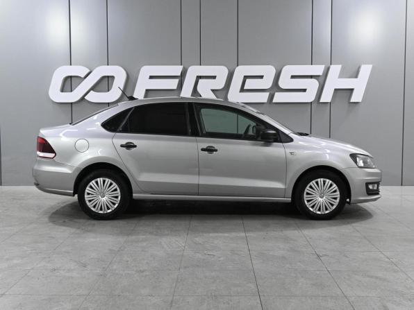 Volkswagen Polo V Рестайлинг с пробегом 2020 года, цена 1 615 000 рублей, 63141 км, седан, Автокод Объявления