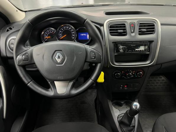Renault Sandero II с пробегом 2017 года, цена 880 000 рублей, 116000 км, хэтчбек, Автокод Объявления