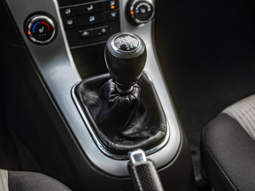 Chevrolet Cruze I Рестайлинг Курган  - изображение 16