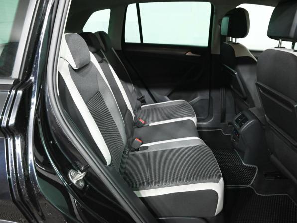 Volkswagen Tiguan II с пробегом 2019 года, цена 2 300 000 рублей, 136249 км, внедорожник, Автокод Объявления