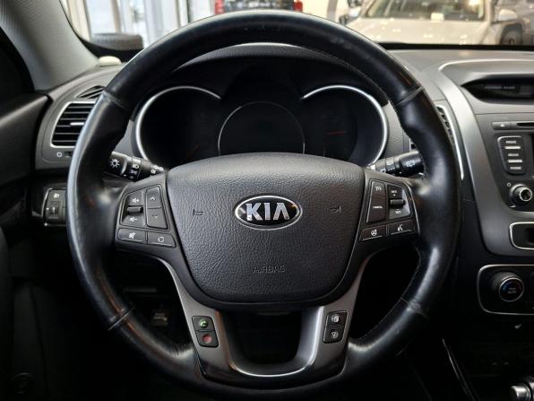 Kia Sorento II Рестайлинг с пробегом 2012 года, цена 1 500 000 рублей, 235971 км, внедорожник, Автокод Объявления