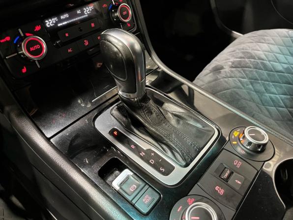 Volkswagen Touareg II с пробегом 2010 года, цена 1 240 000 рублей, 294605 км, внедорожник, Автокод Объявления