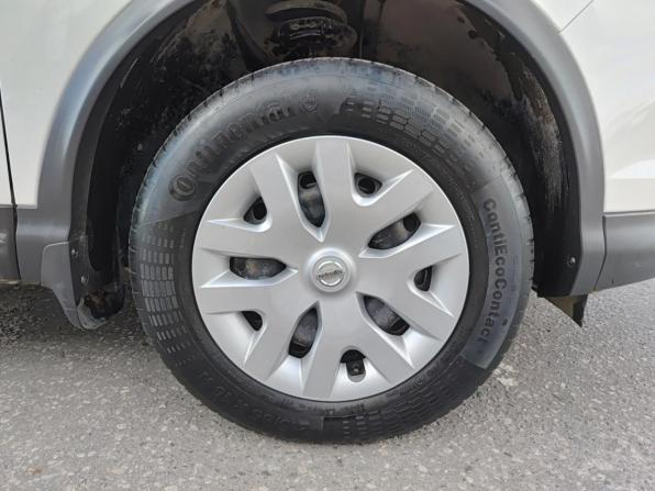 Nissan Qashqai II с пробегом 2018 года, цена 1 893 000 рублей, 89303 км, внедорожник, Автокод Объявления