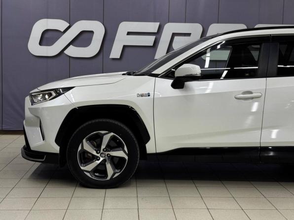 Toyota RAV4 V (XA50) с пробегом 2020 года, цена 4 599 000 рублей, 89651 км, внедорожник, Автокод Объявления