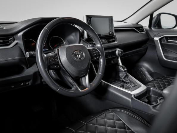 Toyota RAV4 V (XA50) с пробегом 2020 года, цена 2 901 195 рублей, 63847 км, внедорожник, Автокод Объявления