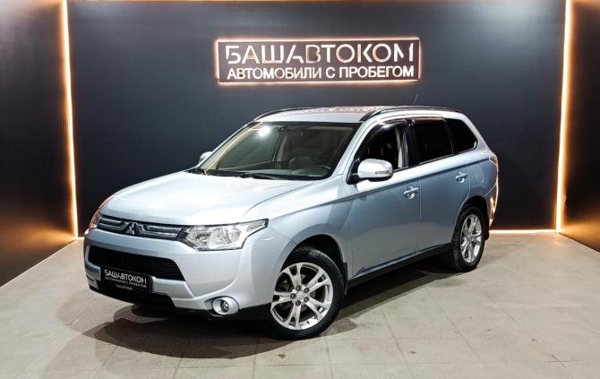 Mitsubishi Outlander III с пробегом 2012 года, цена 1 430 000 рублей, 197861 км, внедорожник, Автокод Объявления
