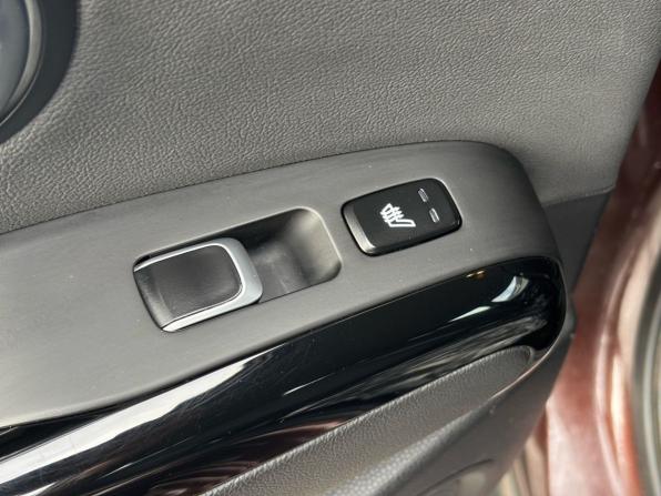 Kia Soul II Рестайлинг с пробегом 2018 года, цена 1 700 000 рублей, 98000 км, хэтчбек, Автокод Объявления