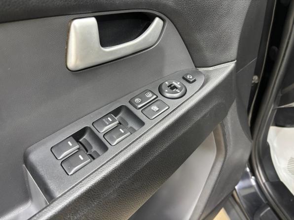 Kia Sportage III Рестайлинг с пробегом 2015 года, цена 1 170 000 рублей, 279068 км, внедорожник, Автокод Объявления