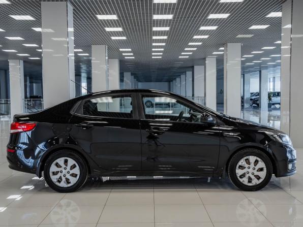 Kia Rio III Рестайлинг с пробегом 2016 года, цена 621 000 рублей, 272934 км, седан, Автокод Объявления