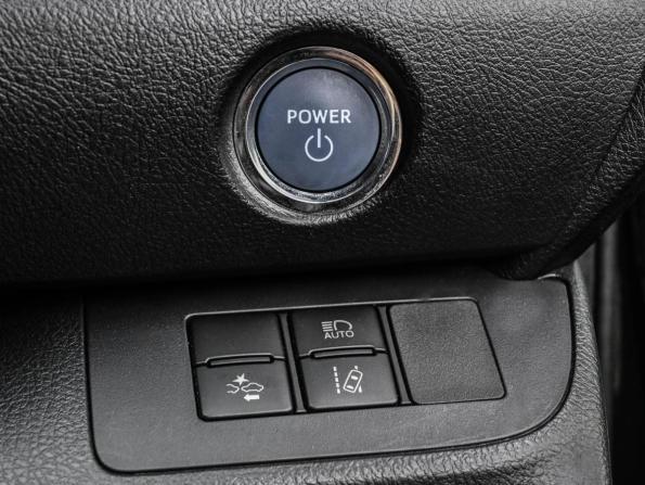 Toyota Sienta II с пробегом 2018 года, цена 1 779 000 рублей, 86501 км, компактвэн, Автокод Объявления