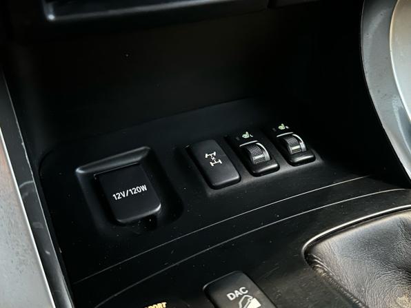 Toyota Land Cruiser Prado 120 Series Рестайлинг с пробегом 2008 года, цена 2 150 000 рублей, 333850 км, внедорожник, Автокод Объявления
