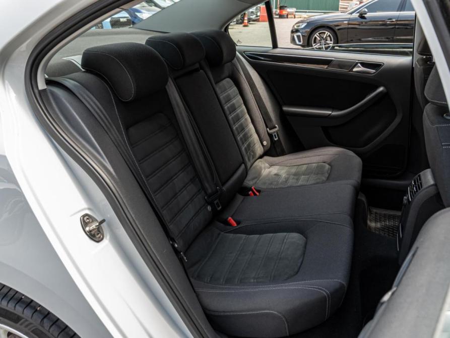 Volkswagen Jetta VI Рестайлинг Краснодар  - изображение 7