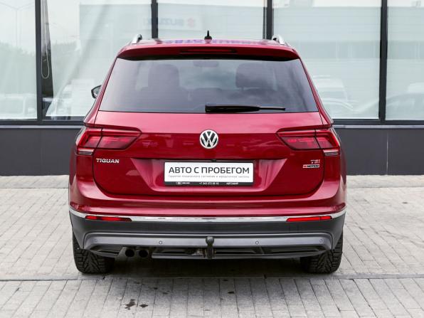 Volkswagen Tiguan II с пробегом 2018 года, цена 2 141 000 рублей, 154581 км, внедорожник, Автокод Объявления
