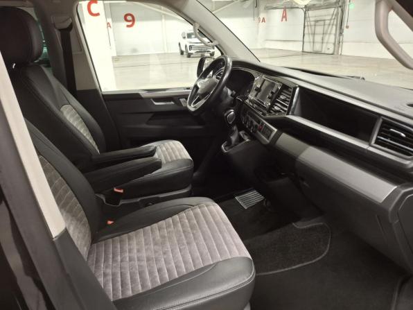Volkswagen Multivan T6 Рестайлинг с пробегом 2020 года, цена 5 500 000 рублей, 110833 км, минивэн, Автокод Объявления